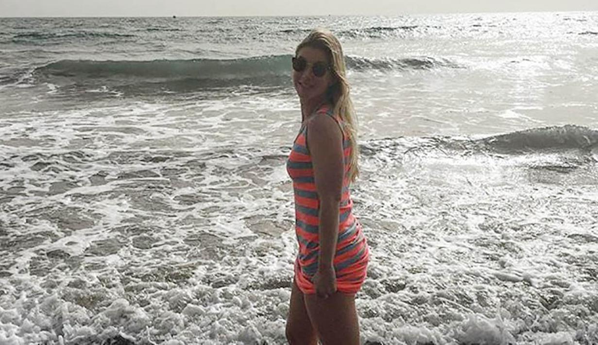 Anna memulai karier sepak bola sejak usia 12 tahun bersama klub lokal yang bernama Saestum. (Bola.com/Instagram/Anoukhoogendijk)