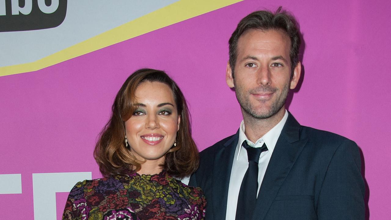 Aubrey Plaza dan Jeff Baena. (VALERIE MACON / GETTY IMAGES NORTH AMERICA / Getty Images via AFP)