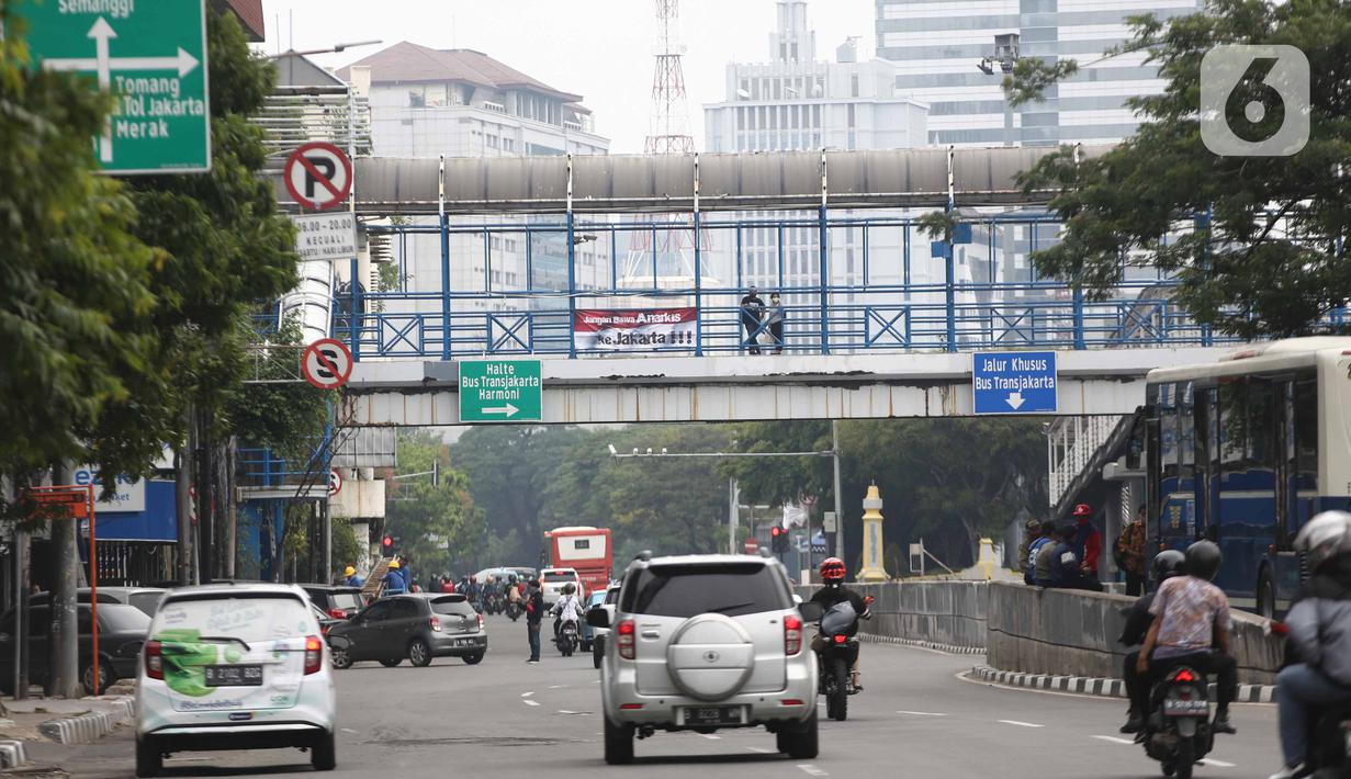 Foto Spanduk Imbauan Tolak Anarkisme Bermunculan Di Jakarta News Liputan6 Com