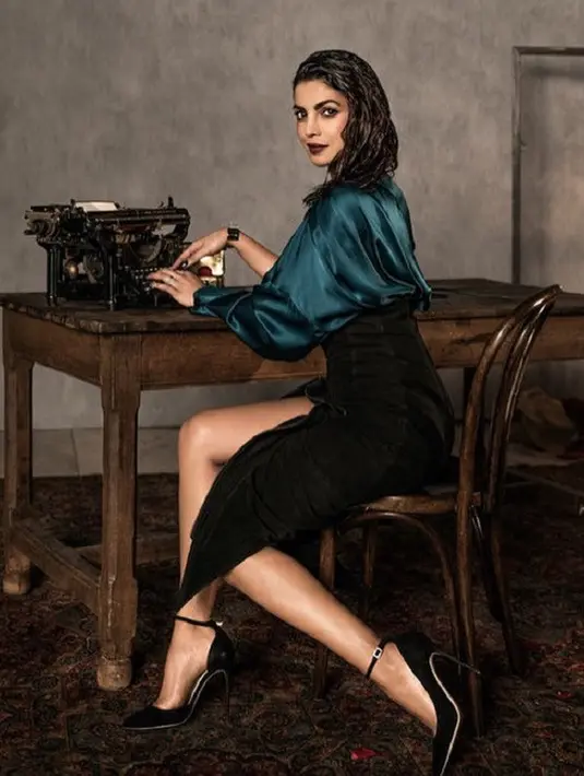 Priyanka Chopra juga masuk dalam daftar artis Bollywood dengan bayaran termahal. Ia mendapatkan penghasilan sebanyak Rp 113 miliar. (Foto: instagram.com/priyankachopra)