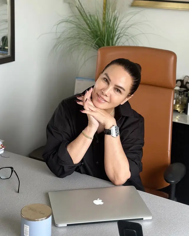 Reaksi Fitri Salhuteru soal peluang jenguk Nikita Mirzani di penjara