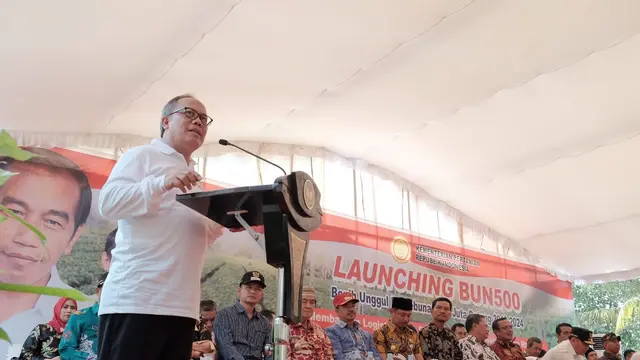 Direktur Jenderal Perkebunan, Kasdi Subagyono