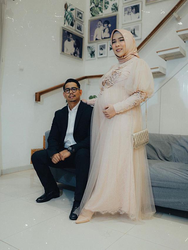 [Fimela] Fitri Tropica