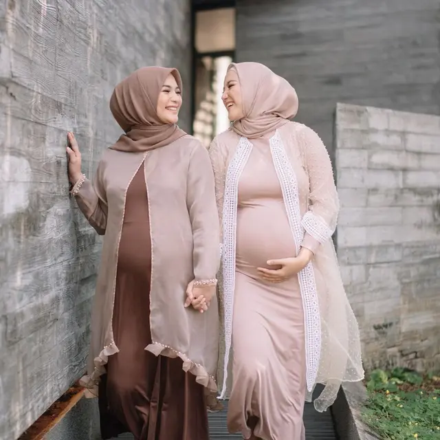 7 Potret Transformasi Citra Kirana dan Erica Putri dari Kecil Hingga Jadi Ibu, Kompak