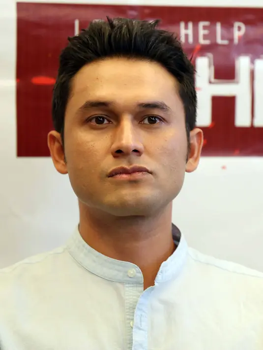 Beberapa nama dikabarkan dekat dengan bintang sineteron Jinny Oh Jinny itu. Belum lama ini juga dikabarkan dekat dengan pengusaha asal Cianjur, Jawa Barat. Kini, masih tarap pemilihan siapa yang pas menjadi pendampingnya kelak. (Nurwahyunan/Bintang.com)