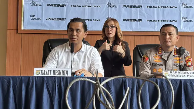 Kasat Reskrim Polres Metro Jakarta Pusat AKBP Roby Heri Saputra beri keterangan pers kasus penyekapan pegawai di Jakpus