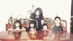Jarak usia Valencia Tanoe saudaranya tidak jauh berbeda, oleh karenanya tak heran jika istri Kevin Sanjaya sudah sangat dekat dengan kakak dan adiknya sedari dulu. Unggah foto lawas di Instagram, tak sedikit warganet yang salah fokus dengan foto Liliana Tanoesoedibjo yang sedari dulu hingga kini tidak banyak berubah. Dari keterangan unggahannya, diketahui ini adalah foto lawas ulang tahun Jessica Tanoesoedibjo. (Liputan6.com/IG/@valenciatanoe)