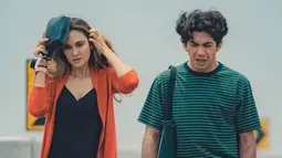 Sinopsis Film Mendarat Darurat di Vidio: Dibintangi Luna Maya dan Marissa Anita