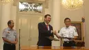 Pemprov DKI Jakarta bekerjasama dengan Kementerian Perhubungan dan PT KAI, (1/10/14). (Liputan6.com/Herman Zakharia)