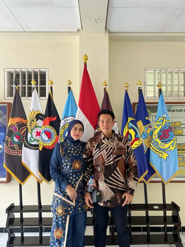 7 Kebersamaan Juliana Moechtar dan Putrinya Waktu Antar Sekolah di Taruna Nusantara