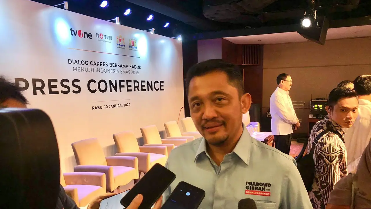 Wakil Bendahara Tim Kampanye Nasional (TKN) Prabowo-Gibran, Bobby Gafur Umar, dalam Konferensi Pers Dialog Capres Bersama Kadin: Menuju Indonesia Emas 2045, di Djakarta Teater – Lounge Area, Jakarta Pusat, Rabu (10/1/2024). (Tira/Liputan6.com)