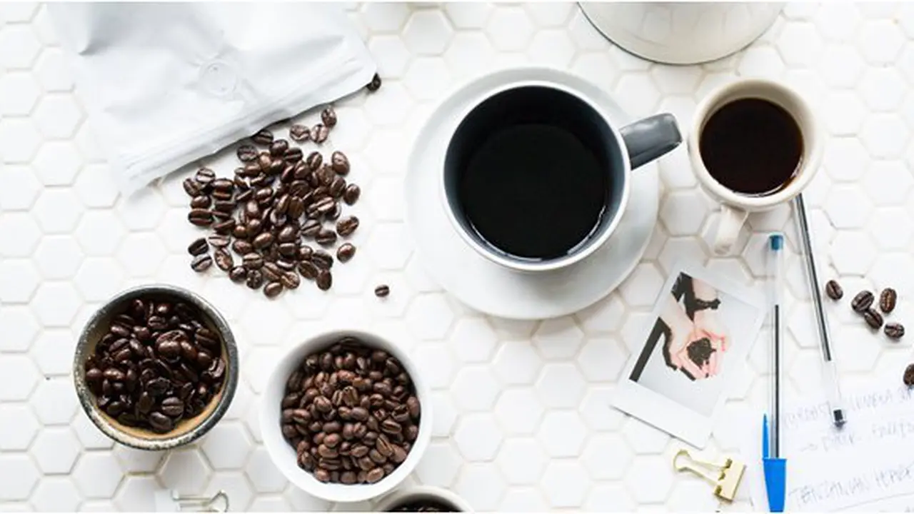 Masker Kopi/copyright unsplash.com/@brookelark