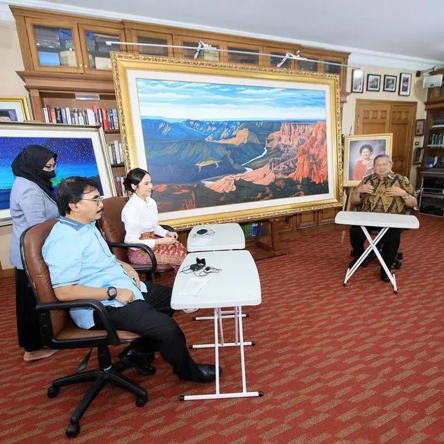 Pertemuan Syifa Hadju dan SBY