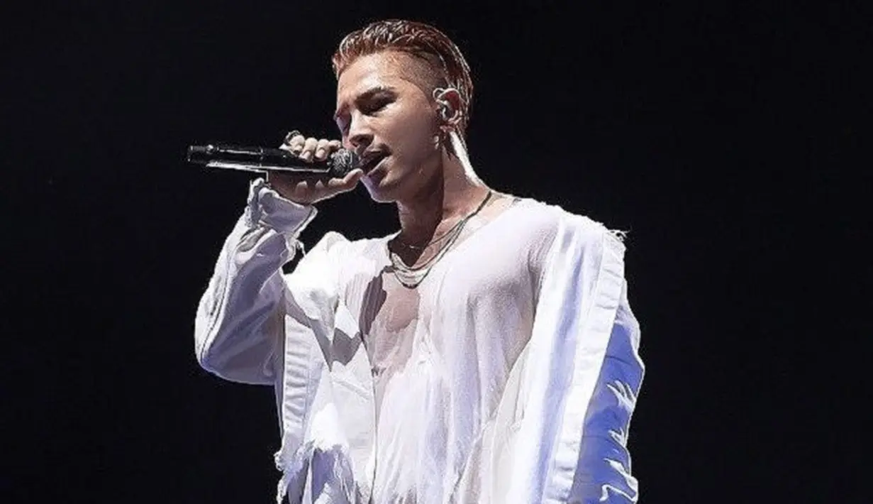 Saat ini Taeyang BigBang vakum dari dunia hiburan lantaran harus menjalani tugas wajib militer kurang lebih 2 tahun. Meskipun baru wamil, akan tetapi para penggemar sudah rindu dengannya. (Foto: instagram.com/__youngbae__)