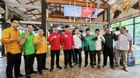 Sekretaris Jenderal DPP PDI Perjuangan (PDIP) Hasto Kristiyanto mengadakan pertemuan informal bersama pengurus partai politik yang mengusung bakal capres Ganjar Pranowo. (Foto: Istimewa).