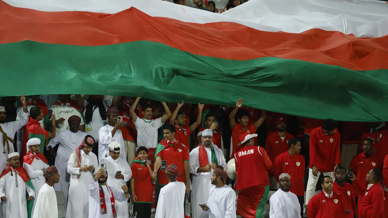 Foto: Kirgistan Tahan Imbang Oman, Timnas Indonesia Catat Sejarah Lolos ke 16 Besar Piala Asia 2023