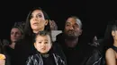 "Jika Kim dan Kanye ingin membuat video porno lagi, tentu saja akan memperoleh keuntungan yang sangat besar," ujar Steve Hirsch pada Radaronline. (AFP/Bintang.com)