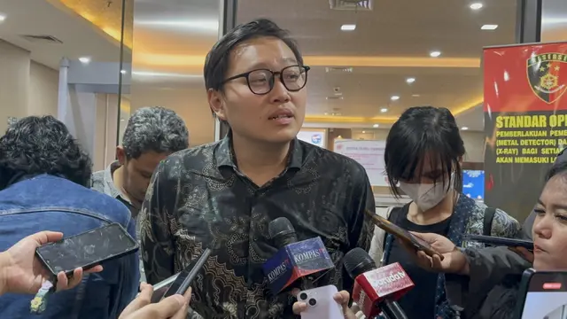 Pengacara publik LBH Jakarta, Daniel Winarta.