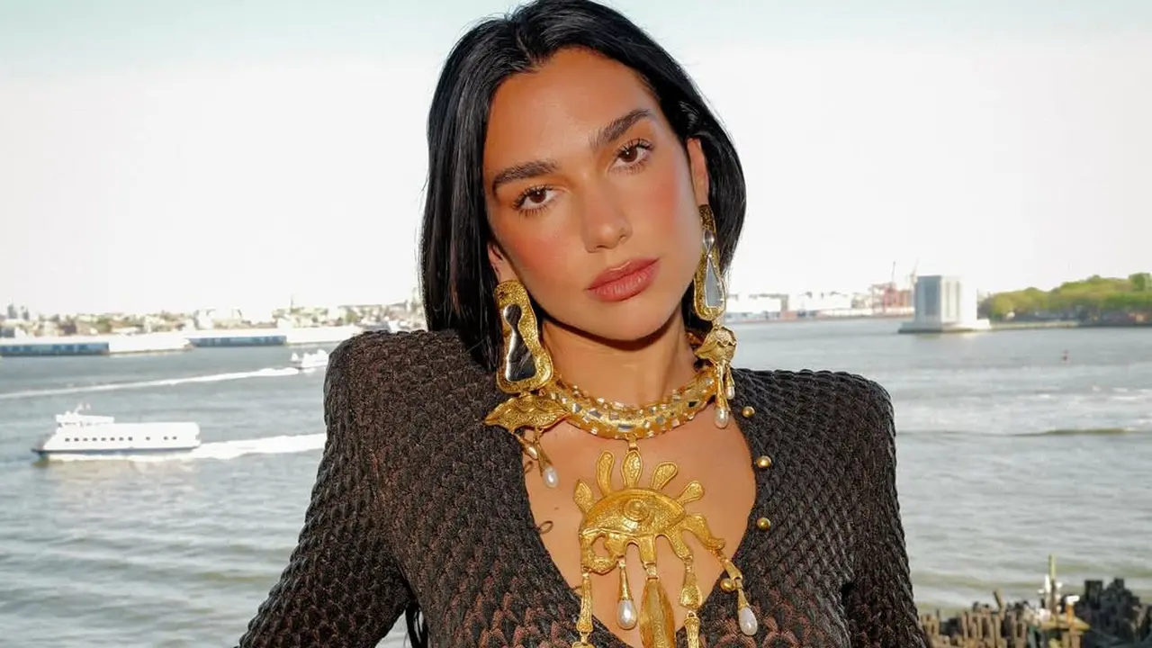 Dua Lipa