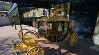 Diamond Jubilee State Coach, kereta kencana yang akan dinaiki oleh Raja Charles III dan Ratu Camilla dari Istana Buckingham menuju Westminster Abbey pada acara penobatan 6 Mei 2023. (Foto: Situs Resmi Royal UK)