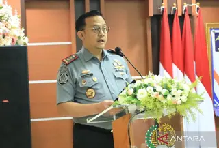 Kepala Kantor Imigrasi Jakarta Barat Ronald Arman Abdullah. (Antara)