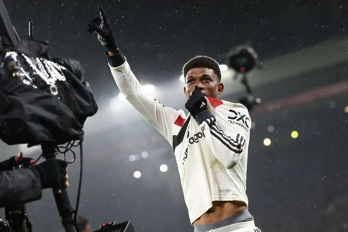 Foto: Momen Gol Amad Diallo yang Gagalkan Kemenangan Kandang Liverpool di Liga Inggris