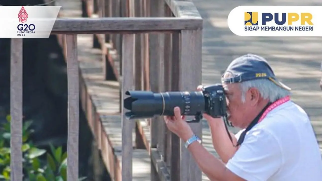 6 Gaya Menteri PUPR Basuki Hadimuljono Jadi Fotografer Dadakan di KTT G20, Curi Perhatian