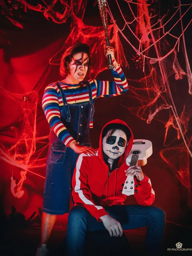 7 Gaya Pemotretan Keluarga Ruben Onsu Bertema Halloween, Curi Perhatian