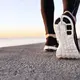 Berjalan kaki bisa membantu mengurangi risiko penyakit kronis, termasuk penyakit jantung, stroke, dan beberapa jenis kanker.  (Foto/dok: Freepik/wayhomestudio)