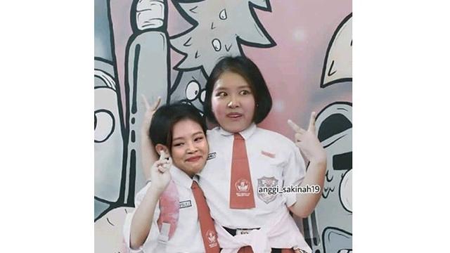 5 Foto Editan Member Blackpink Pakai Seragam Sekolah Ini Bikin Ketawa