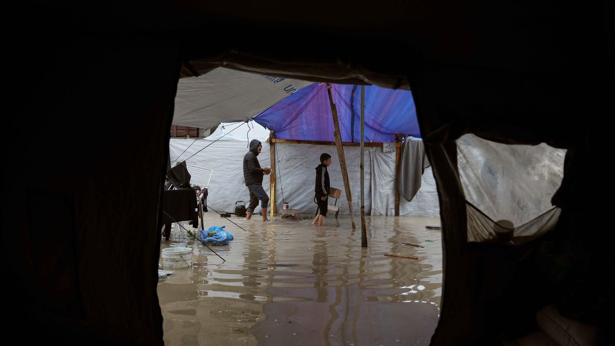 Banjir Kembali Genangi Lokasi Pengungsian di Gaza
