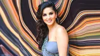 Mantan Bintang Porno Sunny Leone Makin Terkenal di Media Sosial
