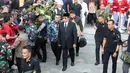 Presiden ke-6 Republik Indonesia, Susilo Bambang Yudhoyono terlihat hadir dalam prosesi pemakaman Wakil Presiden ke-9 RI, Hamzah Haz di Bogor, Jawa Barat. (merdeka.com/Arie Basuki)