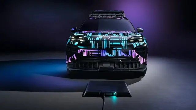 Wireless Charging Porsche Cayenne Electric