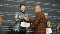 Wako Padang Panjang Fadly Amran Raih Penghargaan Apresiasi Tokoh Indonesia