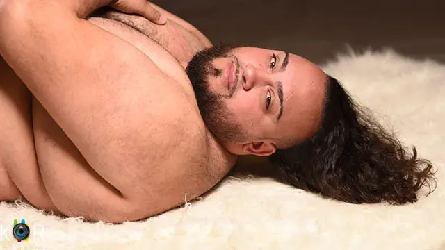 [Bintang] Istri Menolak untuk Foto Maternity, Pria Ini Memutuskan untuk Foto Dirinya Sendiri, Hasilnya Lucu Banget