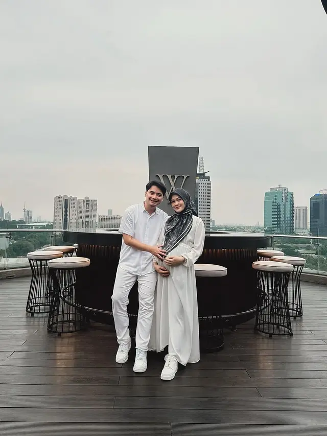 Ungkap Kebanggaan, Henny Rahman Pamerkan 6 Potret Mesra dengan Alvin Faiz yang Berulang Tahun  (instagram/hennyyrahman/alvin_411).