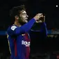 Striker Barcelona, Jose Arnaiz, merayakan gol yang dicetaknya ke gawang Murcia pada babak 32 besar Copa del Rey di Stadion Camp Nou, Barcelona, Rabu (29/11/2017). Barcelona menang 5-0 atas Murcia dan lolos dengan agregat 8-0. (AP/Manu Fernandez)