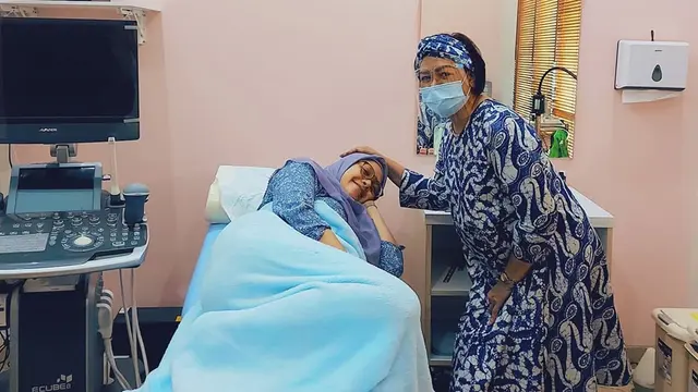 Momen Kelahiran Putra Kedua Ridwan Ghany dan Adhitya Putri. (Sumber: Instagram/ridwanghany)