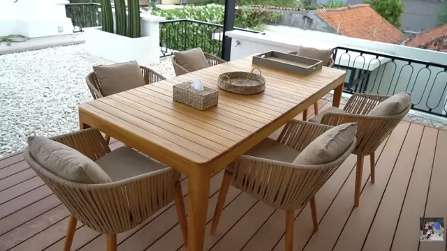 Potret Rooftop Rumah Shireen Sungkar