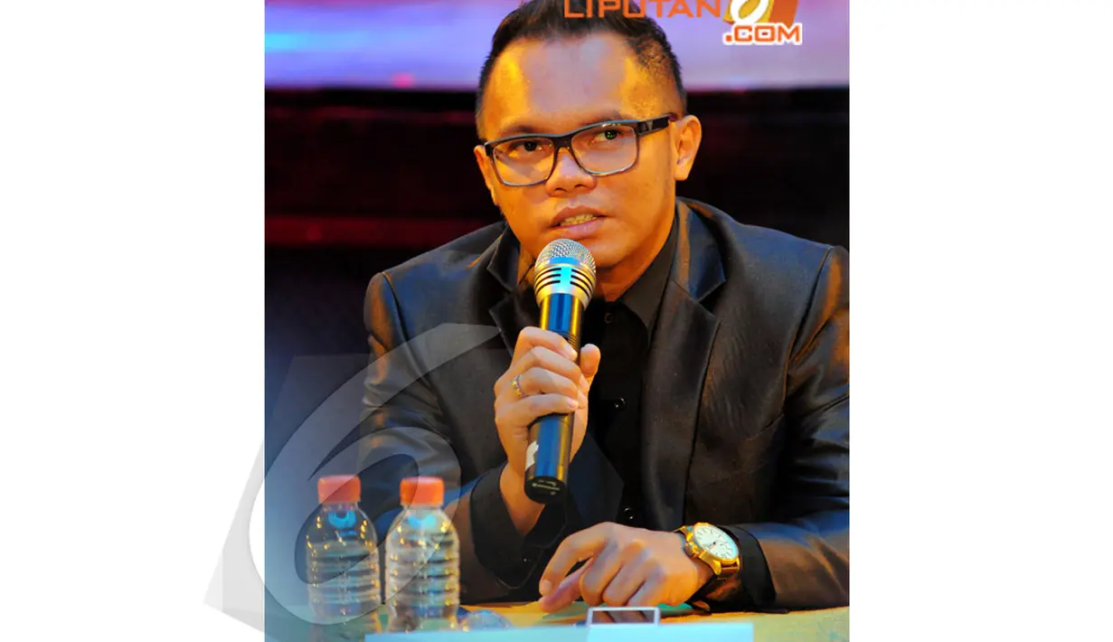 Badai mengucapkan terimakasih kepada pihak Colosseoum Club yang telah mempertemukan Kerispatih dengan Sammy Simorangkir, Jakarta, Senin (14/4/2014) (Liputan6.com/Faisal R Syam).