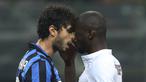Pemain Internazionale, Andrea Ranocchia beradu argumen dengan pemain AS Roma, Antonio Rudiger pada laga Serie A di Stadion San Siro, Itali, Sabtu (31/10/2015). Inter berhasil menang 1-0. (Reuters/Stefano Rellandini)