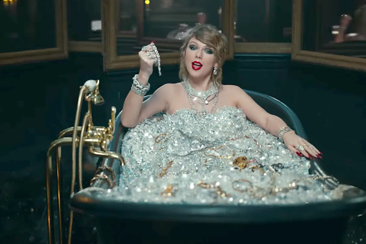 [Bintang] Taylor Swift
