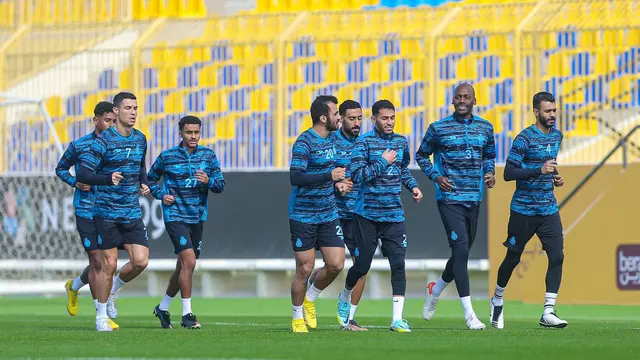 Foto: Pamer Lompatan Tinggi, Cristiano Ronaldo Mulai Berlatih Bersama Al Nassr