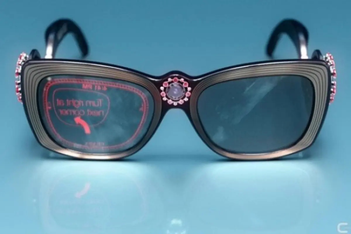 Ini Jadinya Jika Google Glass Dirancang Oleh Prada