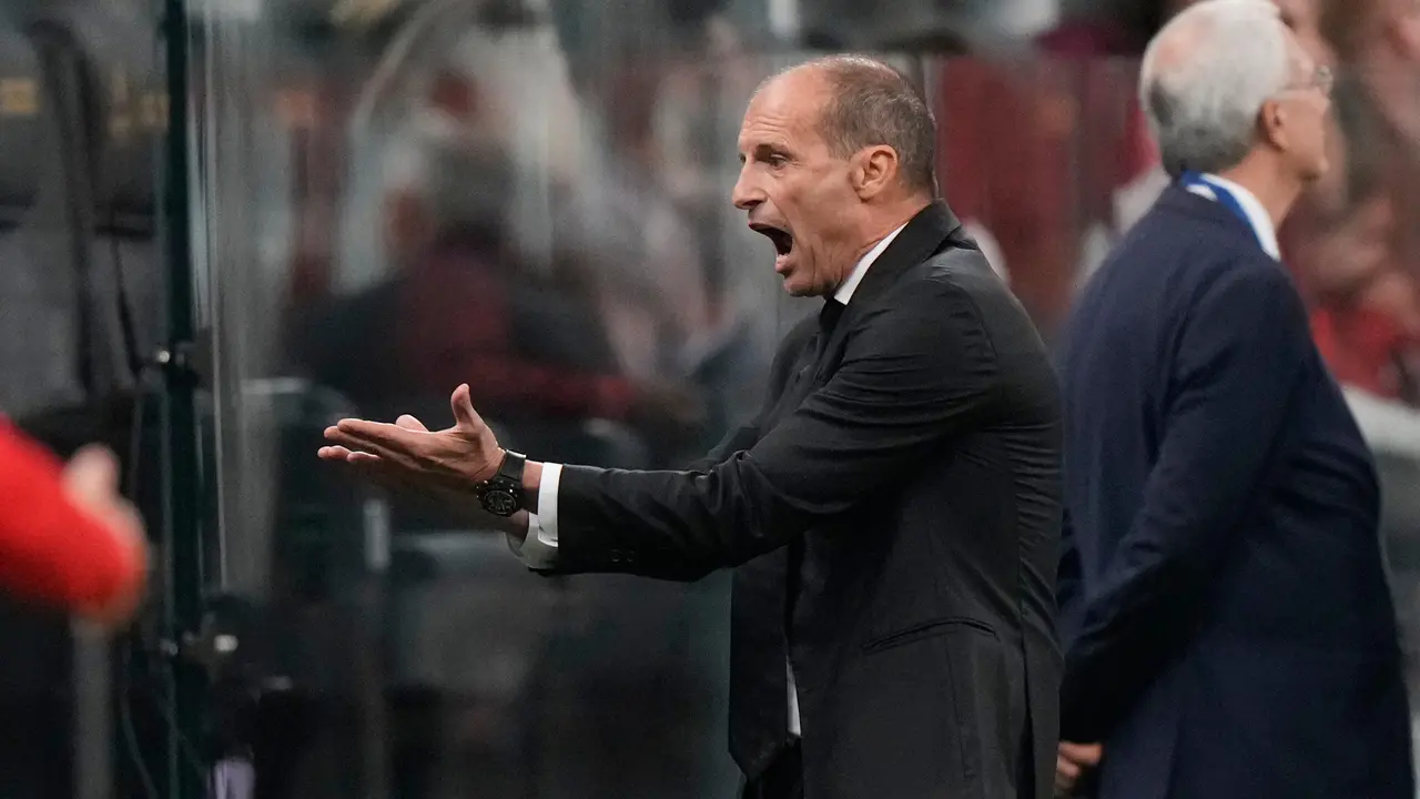 Ekspresi Massimiliano Allegri di laga AC Milan vs Napoli di pekan kelima Serie A 2025/2026 di San Siro, Senin (29/09/2025) dini hari WIB. (AP Photo/Luca Bruno)