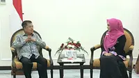 Wapres Jusuf Kalla menerima kunjungan Ikatan Pengusaha Muslimah Indonesia (IPEMI) di kantornya. (Merdeka.com/ Intan Umbari)