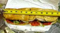 Waralaba restoran Subway di Amerika Serikat sekarang benar-benar mengukur panjang roti sajian mereka supaya sesuai dengan iklan.