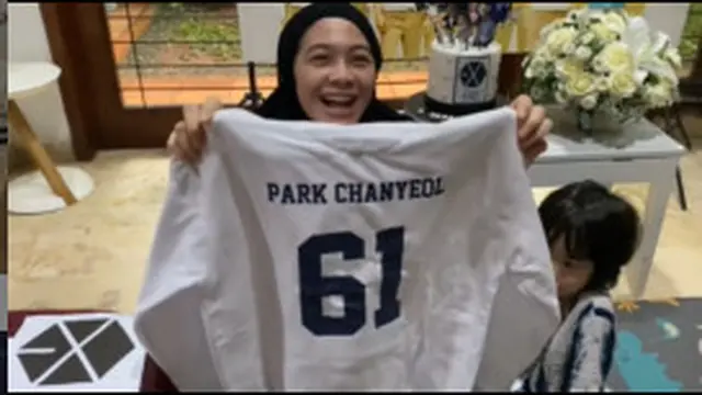 Istri Ultah ke-35, Ini 6 Potret Kado Unik Pemberian Omesh untuk Dian Ayu Lestari