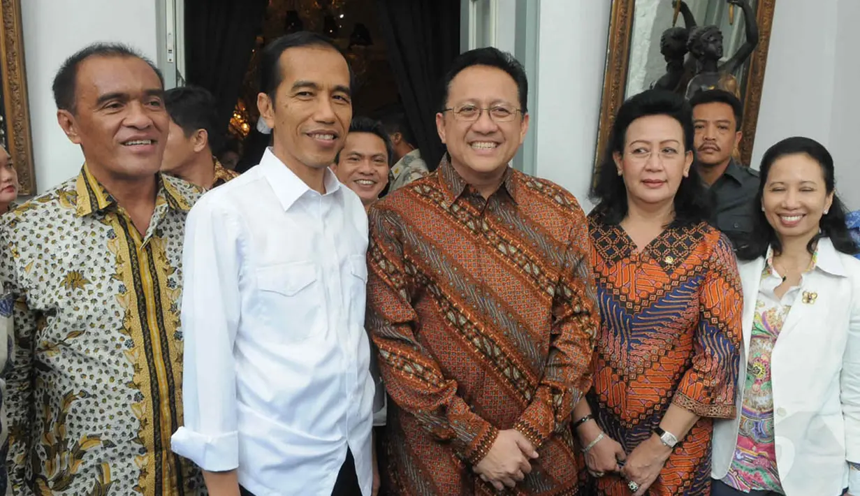 Pertemuan tertutup itu juga dihadiri ketua tim transisi Rini Soemarmo, Wakil Ketua DPD Laode Ida, Wakil Ketua DPD GKR Hemas, dan Sekretaris Jenderal DPD Sudarsono Hardjosoekarto, Jakarta, (11/9/14). (Liputan6.com/Herman Zakharia)